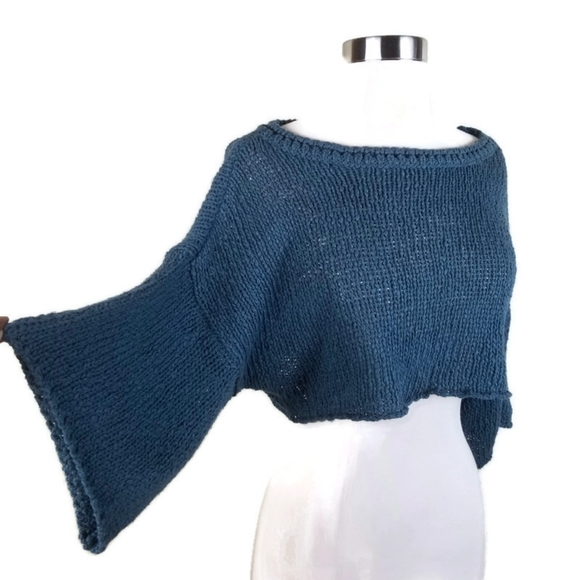 Urban Outfitters Sweaters - UO Oversize Chunky Knit Rolled Hem Cropped Sweater